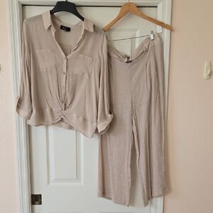 BCX Neutral Beige Button-Front Twist Top & Wide-Leg Cropped Pants Set